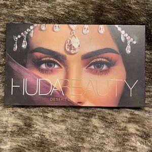 huda beauty desert dusk eyeshadow palette